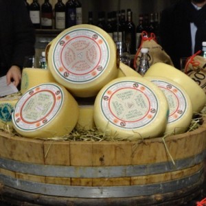 Pecorino-Toscano-Dop1-300x300.jpg