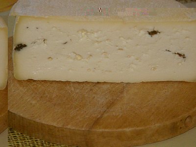 cacio tartufo apertura.jpg