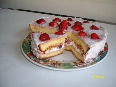 torta de fragole 1.JPG