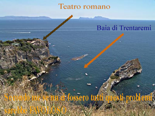 teatro romano e la sua baia.jpg