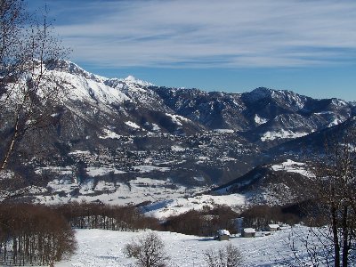 rid. Lecco valsassina vista dal  rifugio  Pialeral .jpg