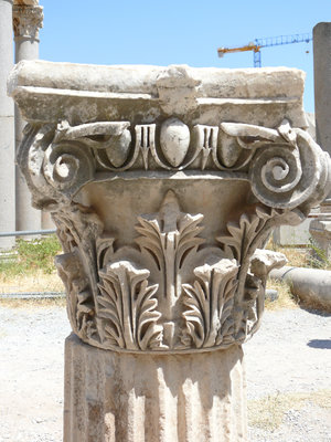 Corinthian_capital1.jpg