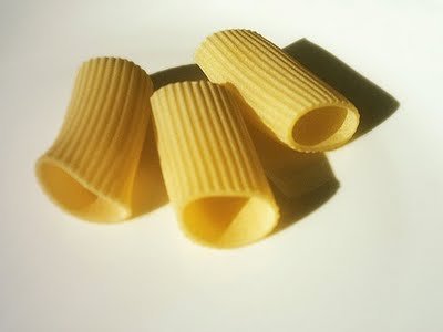 Paccheri rigati.jpg