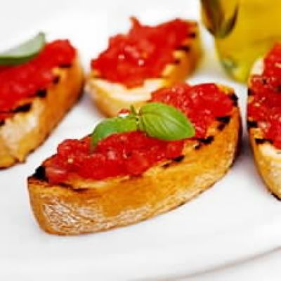 Bruschette al pomodoro.jpg