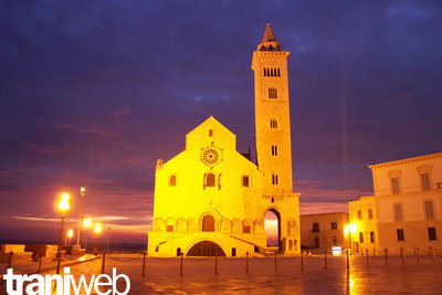 cattedrale notte.jpg