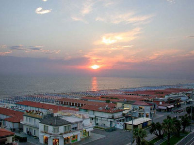 viareggio2.jpg