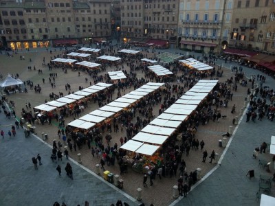 Mercato nel Campo giorno 1.jpg